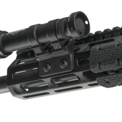 Magpul M-LOK Offset Light Mount valokiinnike, polymeeri